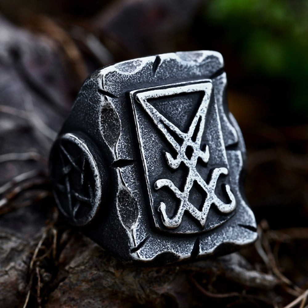[ KERNEL_v8.4 ] LUCIFER SIGIL BATTERED SHIELD RING