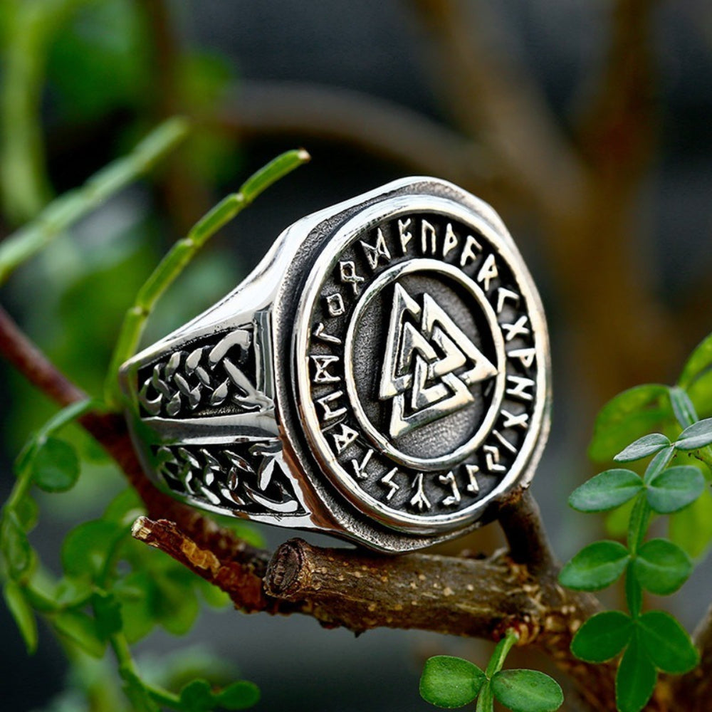 [ LINK_#21V ] RUNIC VALKNUT OCTAGON SIGNET RING