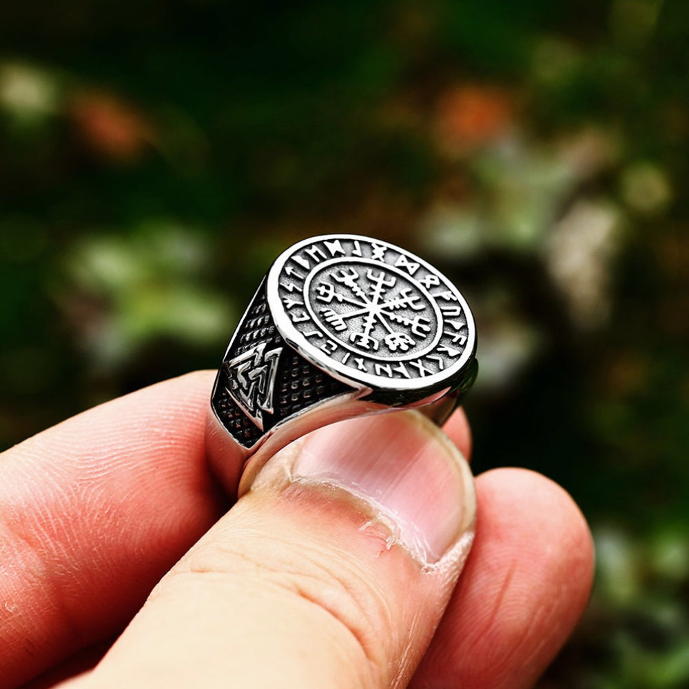 [ KERNEL_x86 ] RUNIC VALKNUT CORE SIGNET RING