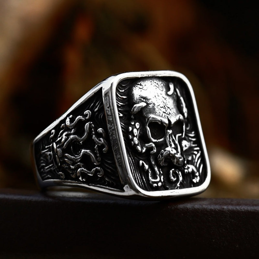 [ KERNEL_v9.2 ] KRAKEN OCTOPUS SKULL SIGNET RING