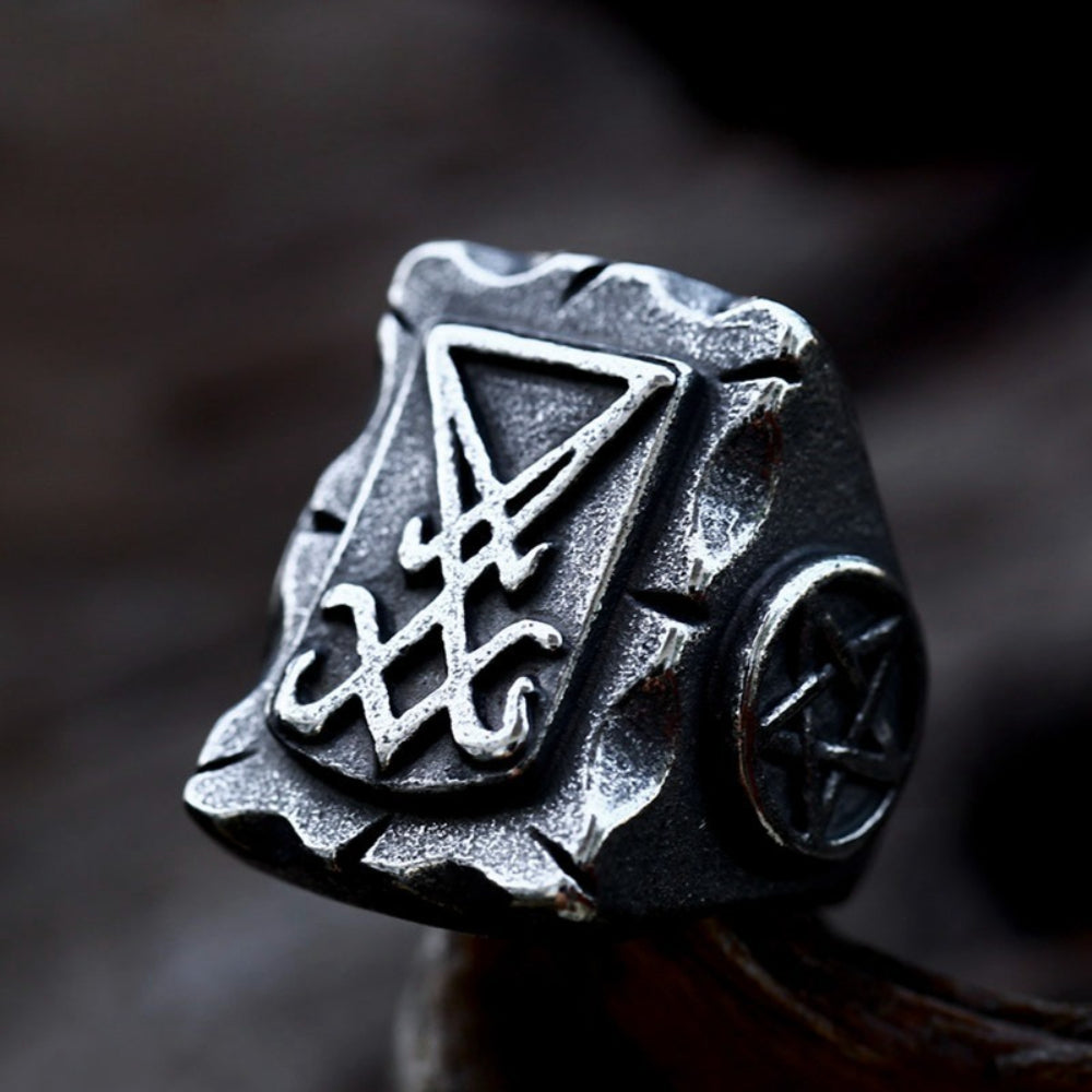 [ KERNEL_v8.4 ] LUCIFER SIGIL BATTERED SHIELD RING